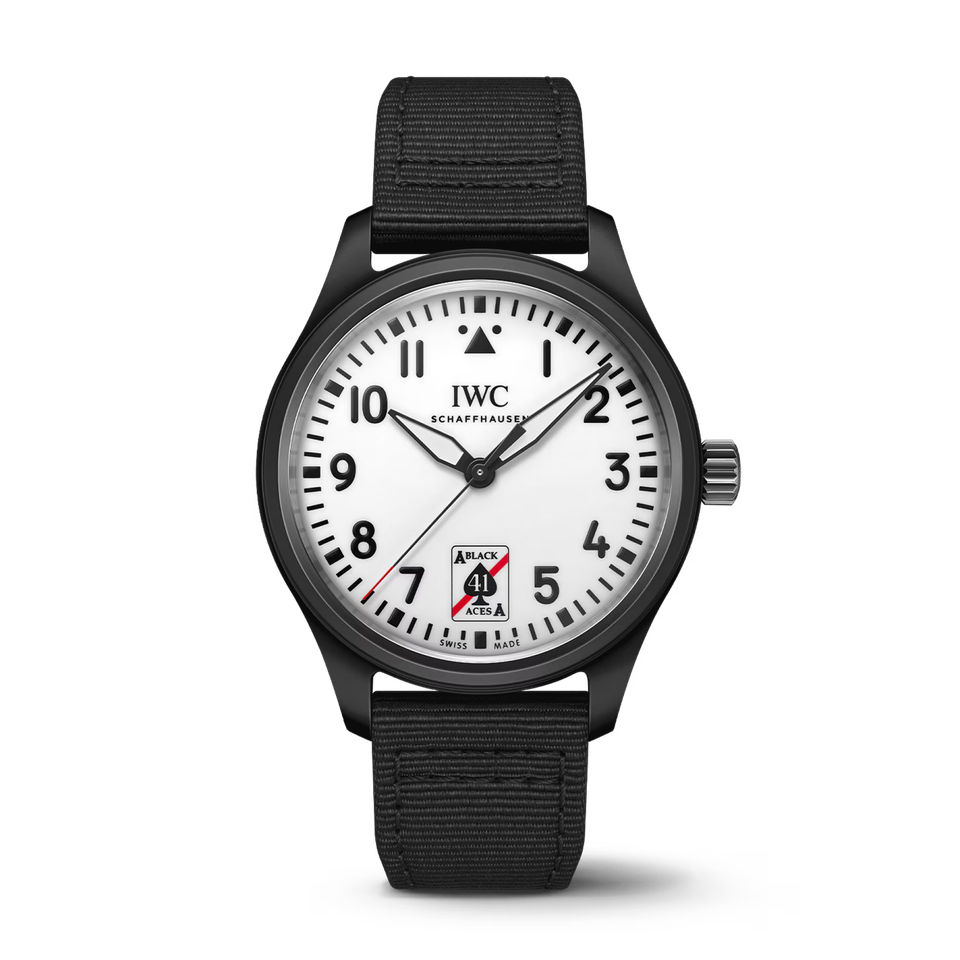 IWC Pilot’s Watch Automatic 41 Black Aces(IW326905): A Tribute to Precision and Heritage